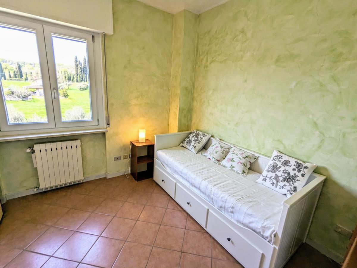 B&B The Way Home Дезенцано-дель-Гарда Экстерьер фото